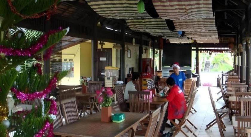 Wonua Monapa Hotel Resort Кендарі Екстер'єр фото