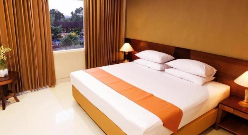 Wonua Monapa Hotel Resort Кендарі Екстер'єр фото