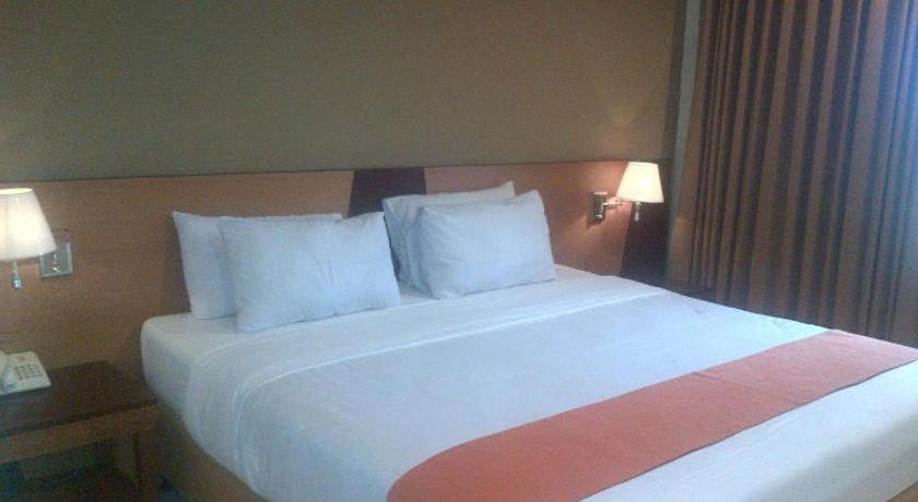 Wonua Monapa Hotel Resort Кендарі Екстер'єр фото